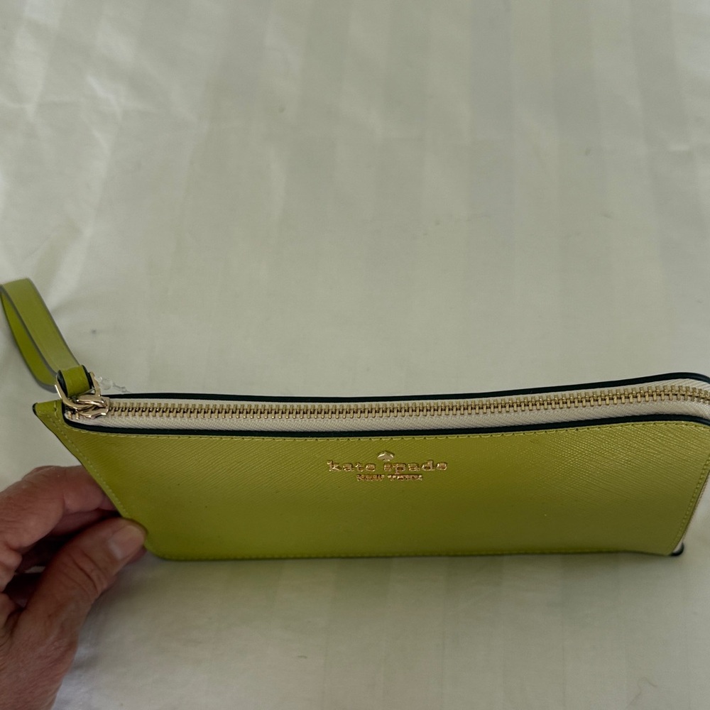 Kate Spade Chartreuse Wristlet - Picture 5 of 8